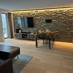 Riverside Astoria 3-5 Parterre-whg By Interhome