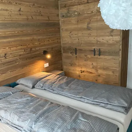 Appartamento Riverside Astoria 3-5 Parterre-whg By Interhome *